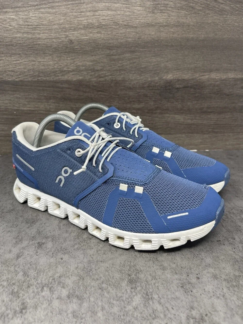 On Cloud 5 Blue White Womens Size 9.5 Running Walking Athletic Shoes Sneakers